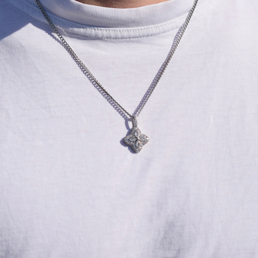 Icy Clover Chain