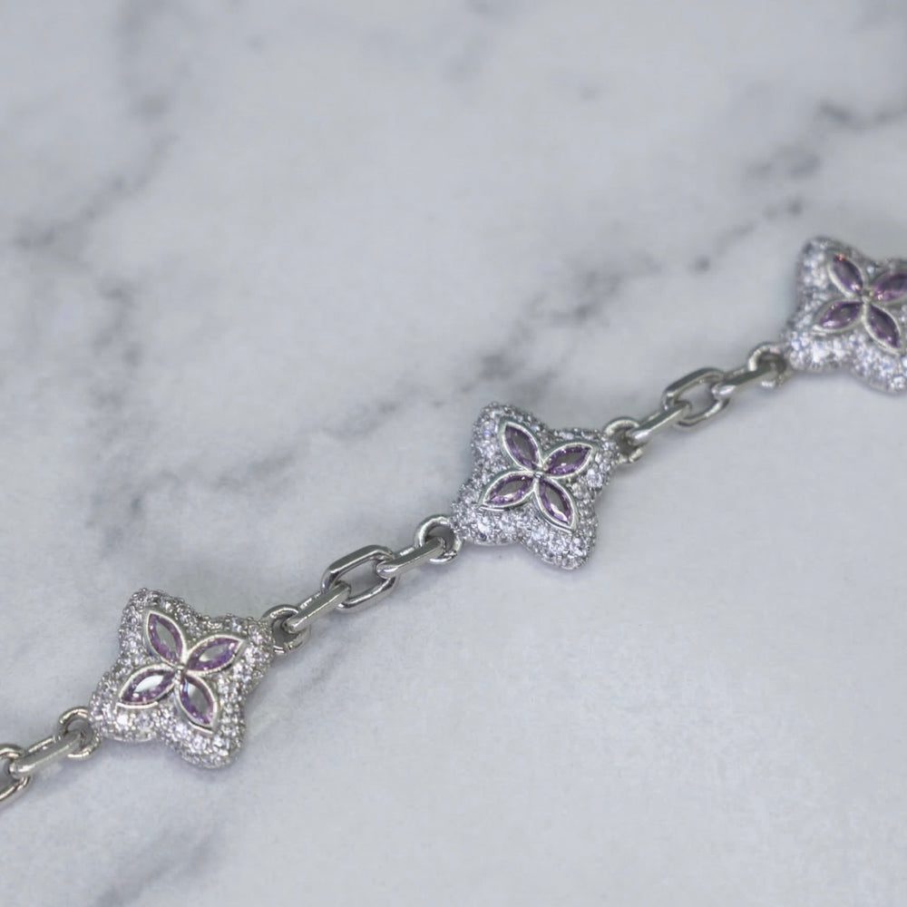 Icy Clover Bracelet - magnolia