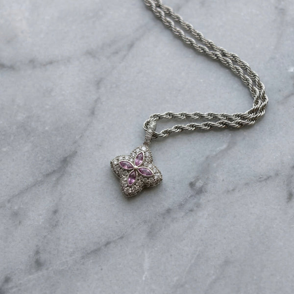 Icy Clover Chain - magnolia