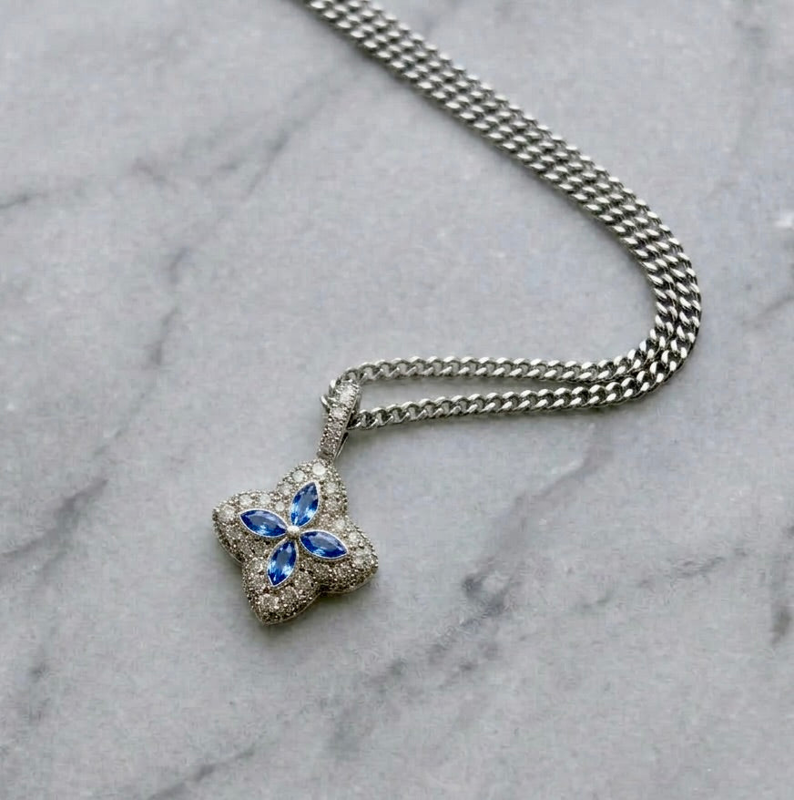 Icy Clover Chain