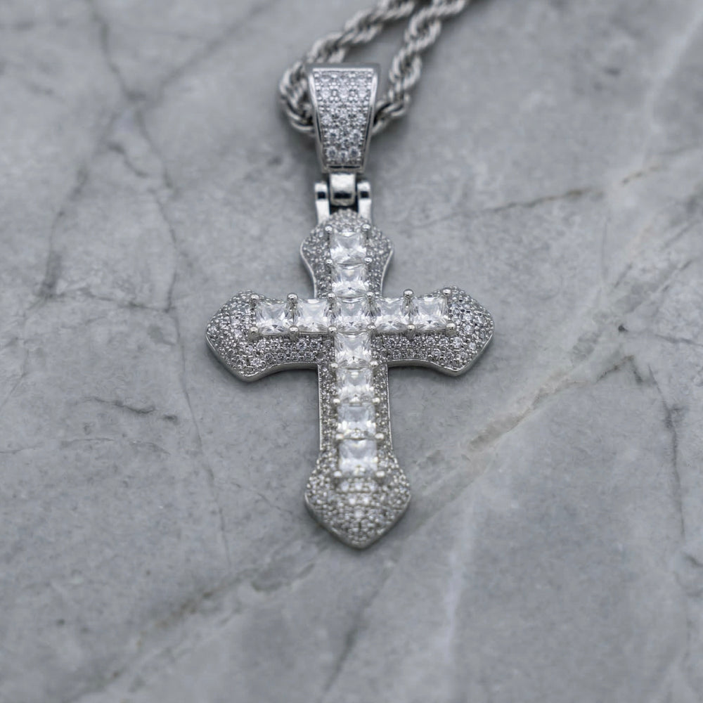 Icy Cross Chain - clear