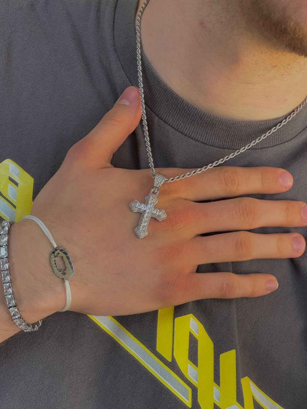 Icy Cross Chain - clear
